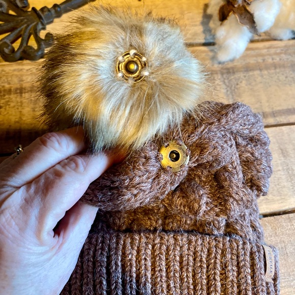 ❄️FURTALK Cable Knit Beanie with Removable Pom❄️ NEW - Picture 5 of 11